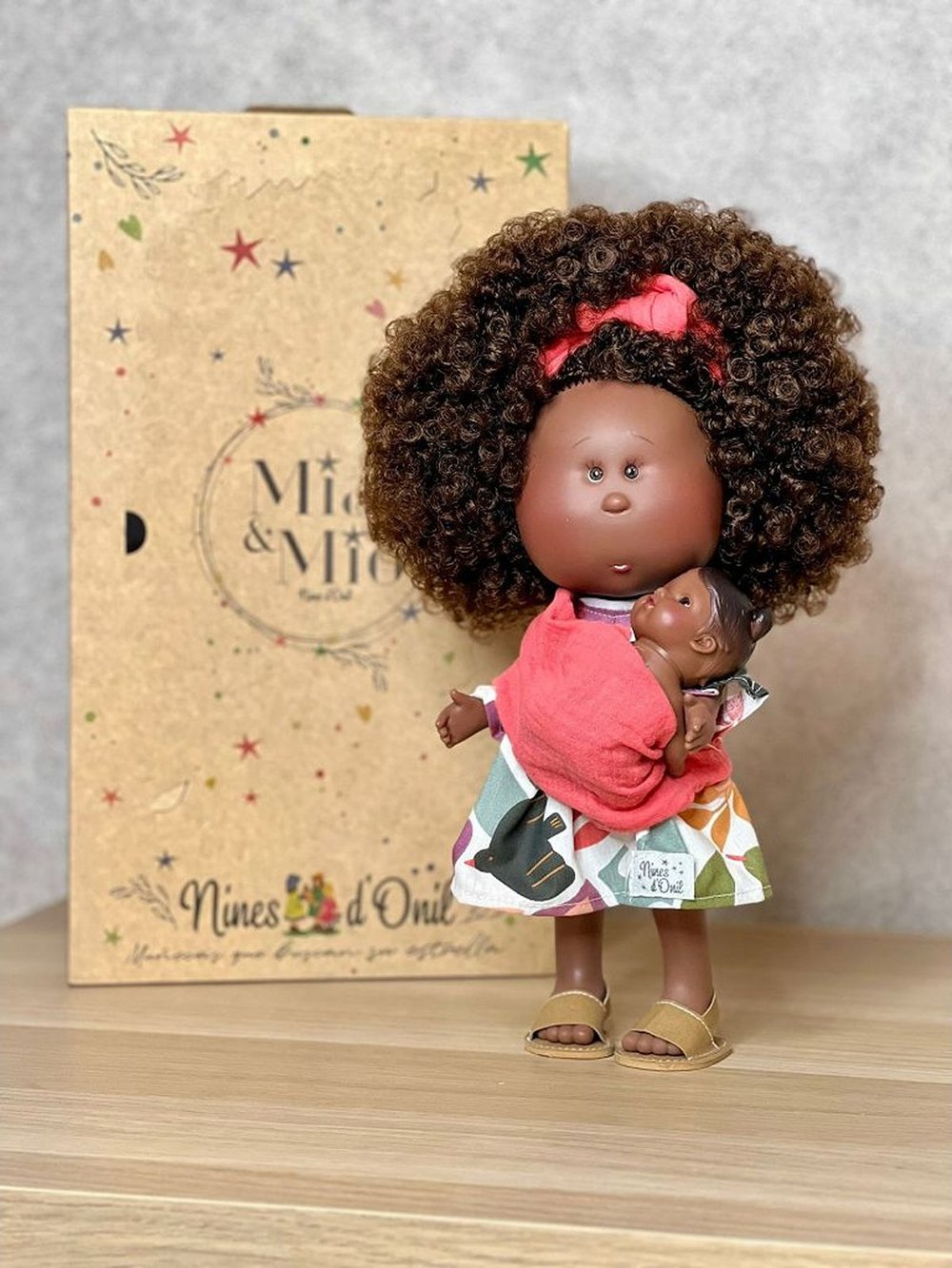 Кукла Nines виниловая 30см MIA CASE (3410A)