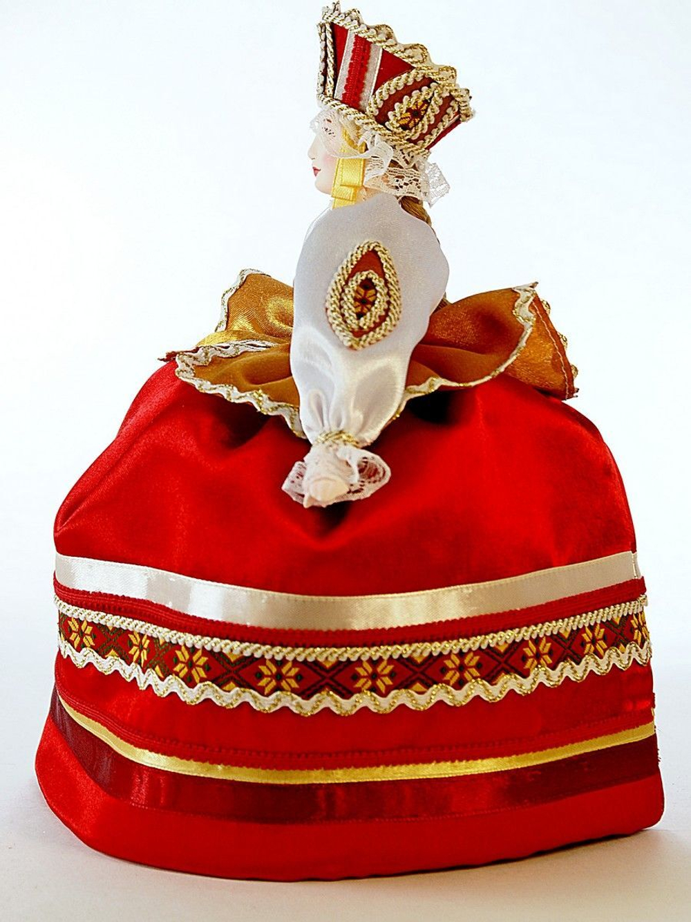 Кукла коллекционная на чайник в русском народном костюме