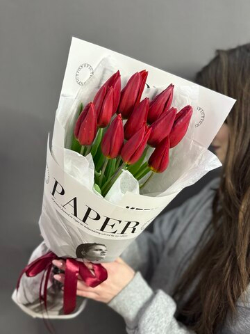 Монобукет из 11 бордовых тюльпанов