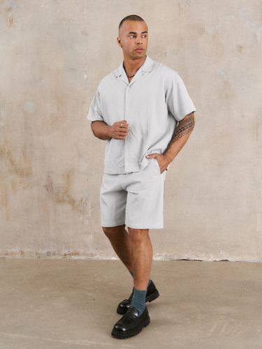 Серый хлопковый костюм Heathen с шортами и брюками