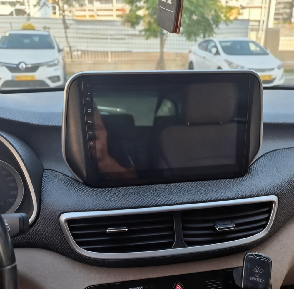 Магнитола для Hyundai Tucson 2018-2021 - Carmedia SF-9728 QLed, Android 13, TS20, CarPlay, SIM-слот