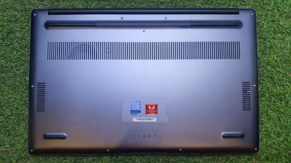 Ноутбук HONOR Ryzen 5/8Gb/FHD