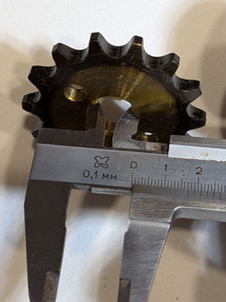 Звезда ведущая передняя для мотоцикла, питбайка, мопеда (420-14) вал 17мм