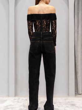 Кружевной топ с открытыми плечами