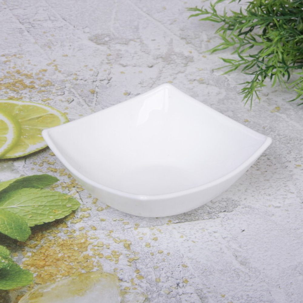 Салатник «White magic» 200мл стеклокерамика Квадрат