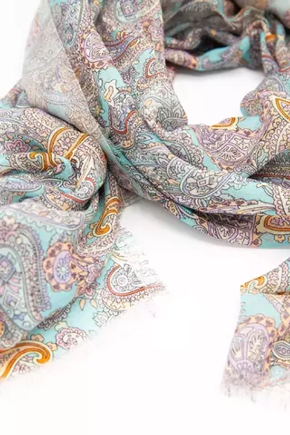 Шарф с рисунком пейсли