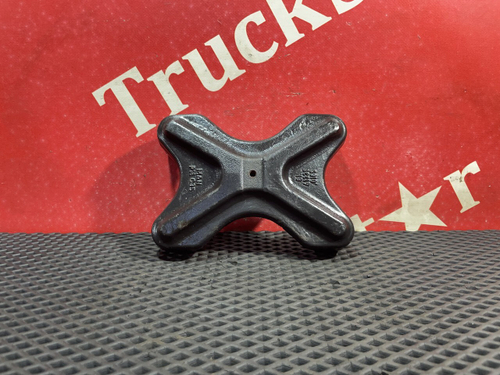 Кронштейн пневморессоры задней