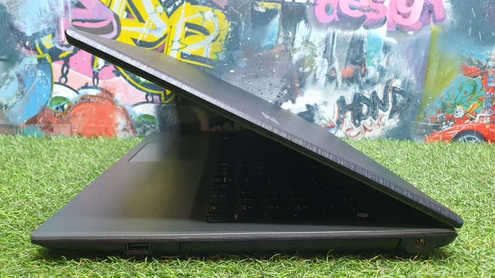 Ноутбук Acer Pentium/6Gb/920M 2Gb/FHD/Aspire E5-573G-P3K9 NX.MVMER.089/Windows 10