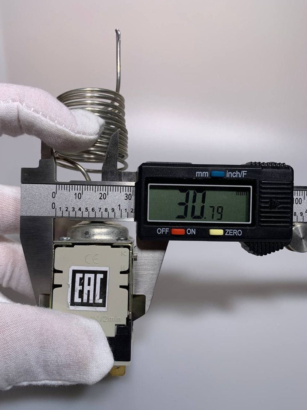 Терморегулятор ТАМ 133-1.3М для холодильника/термостат/датчик реле температуры