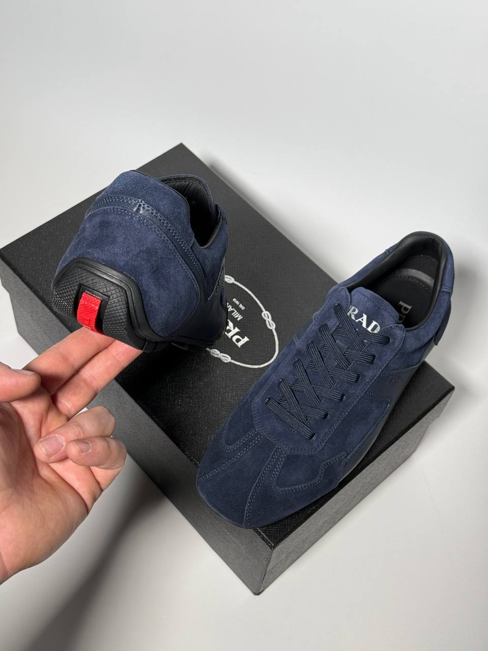 Кроссовки Prada