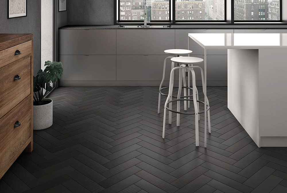 Equipe Babylone Perle Noir 9.2x36.8