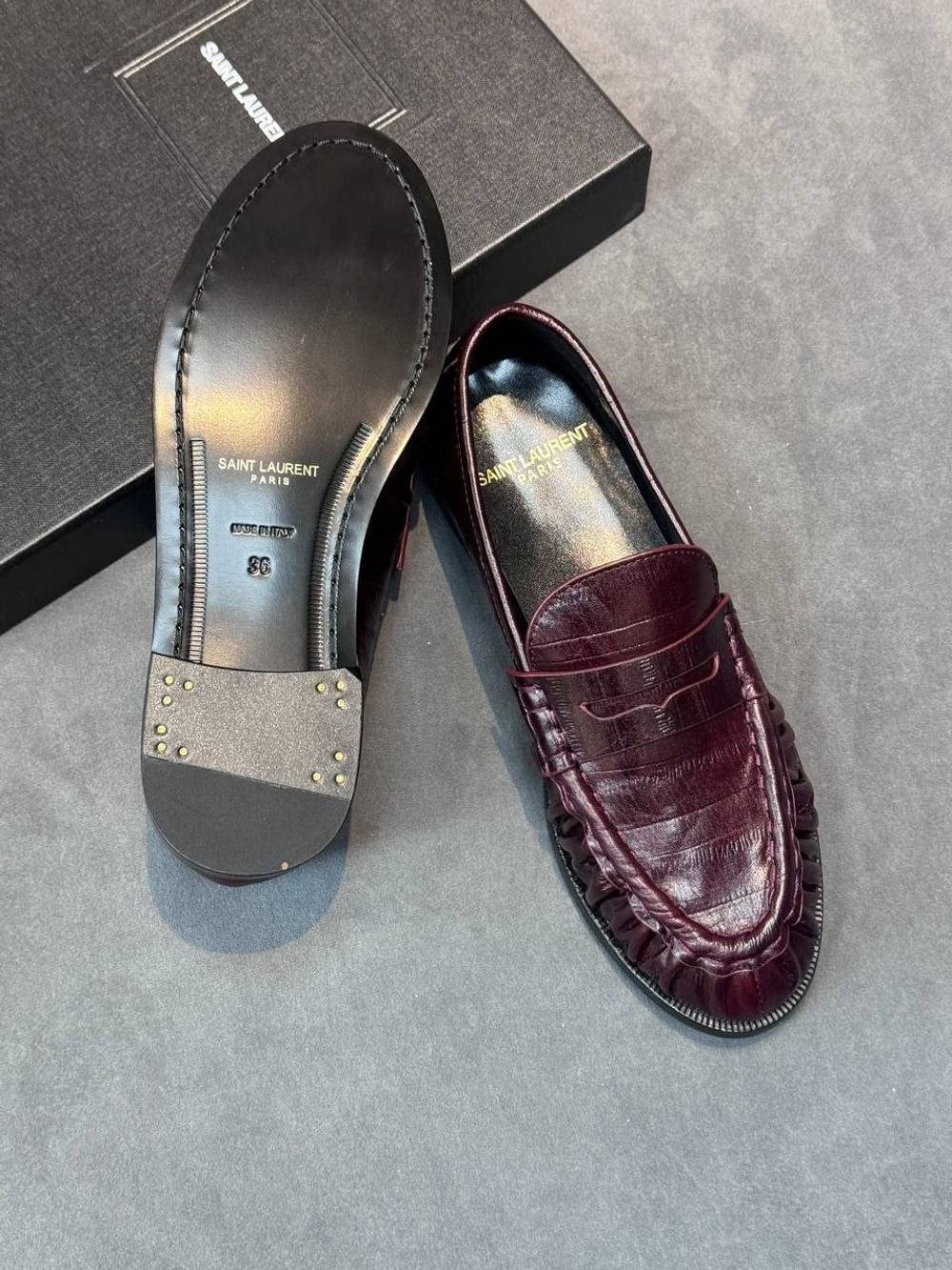 Лоферы Yves Saint Laurent