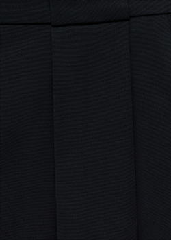 Костюмные шорты с защипами