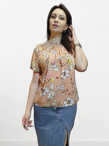 111 Джемпер женский штапель цветы на бежевом (64)