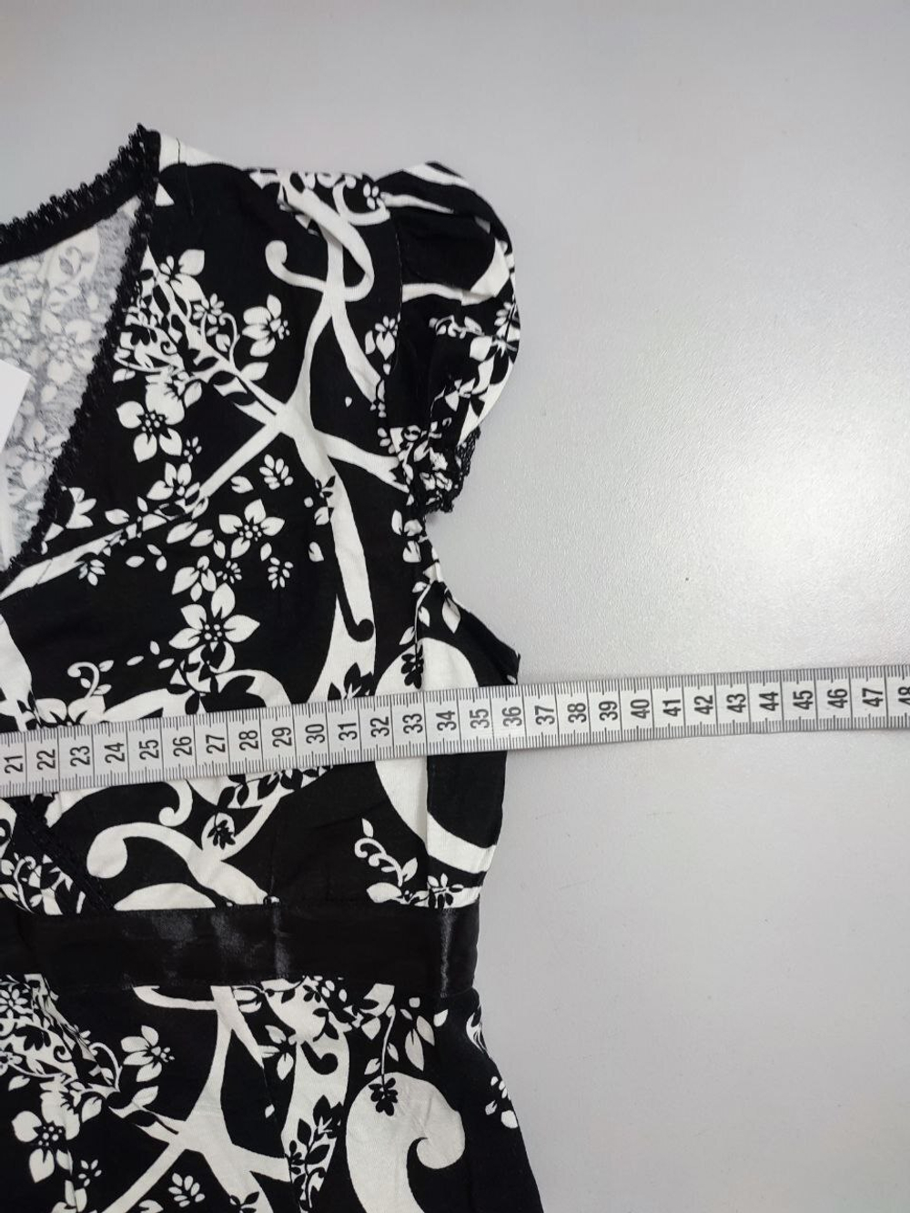 Платье монохромное 46/48 размер