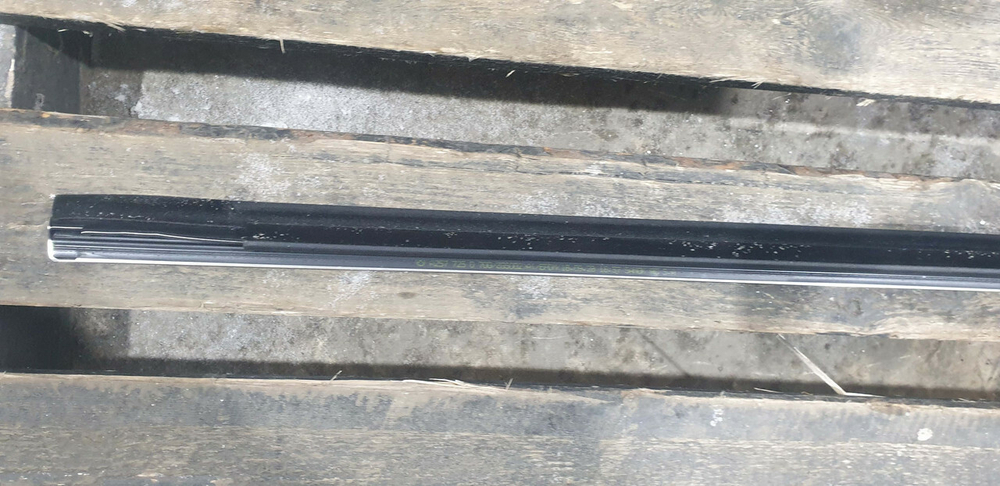 Молдинг двери передней левой Mercedes CLS C257 17-нв Б/У Оригинал A2577250700