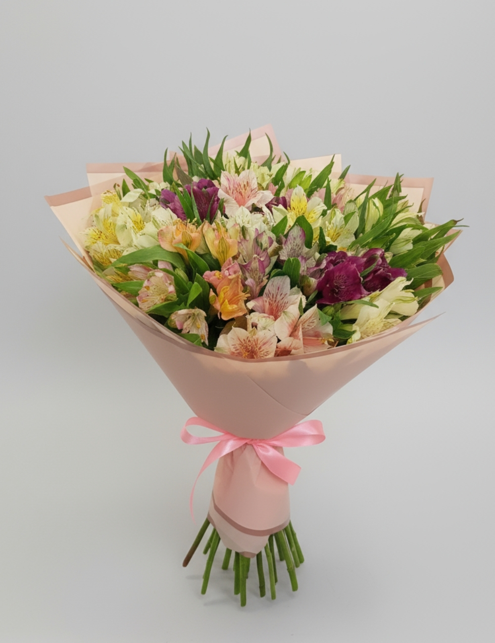 Букет из 25 альстромерий микс