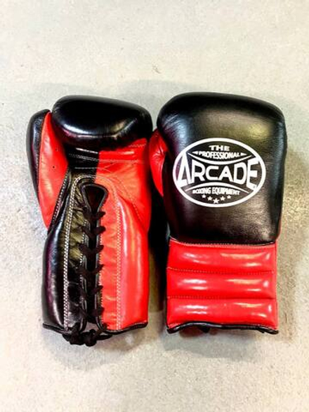 Боксерские перчатки Arcade на шнуровке Red