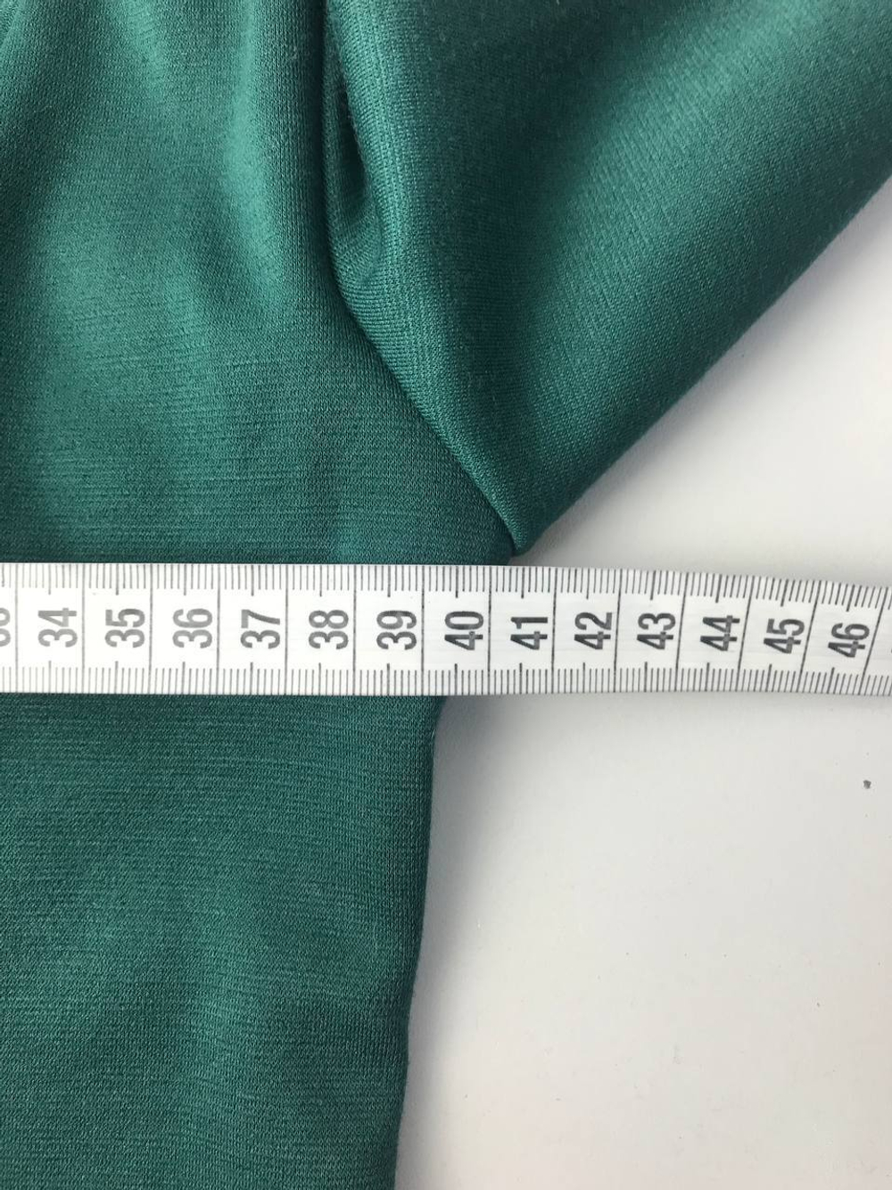 Платье изумрудного цвета 44 размер, новое