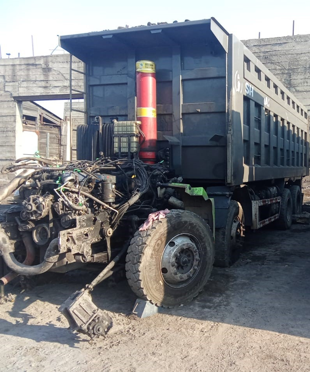 Shacman (Shaanxi) SX* 8x4 Самосвал SX331863366 (Дизельный, 12,5 л, 544 л.с., МТ)