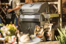 Угольный гриль Napoleon PRO-605