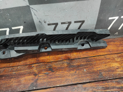 Кронштейн заднего бампера Volkswagen Tiguan 2 16-20 Б/У Оригинал 5NR807863