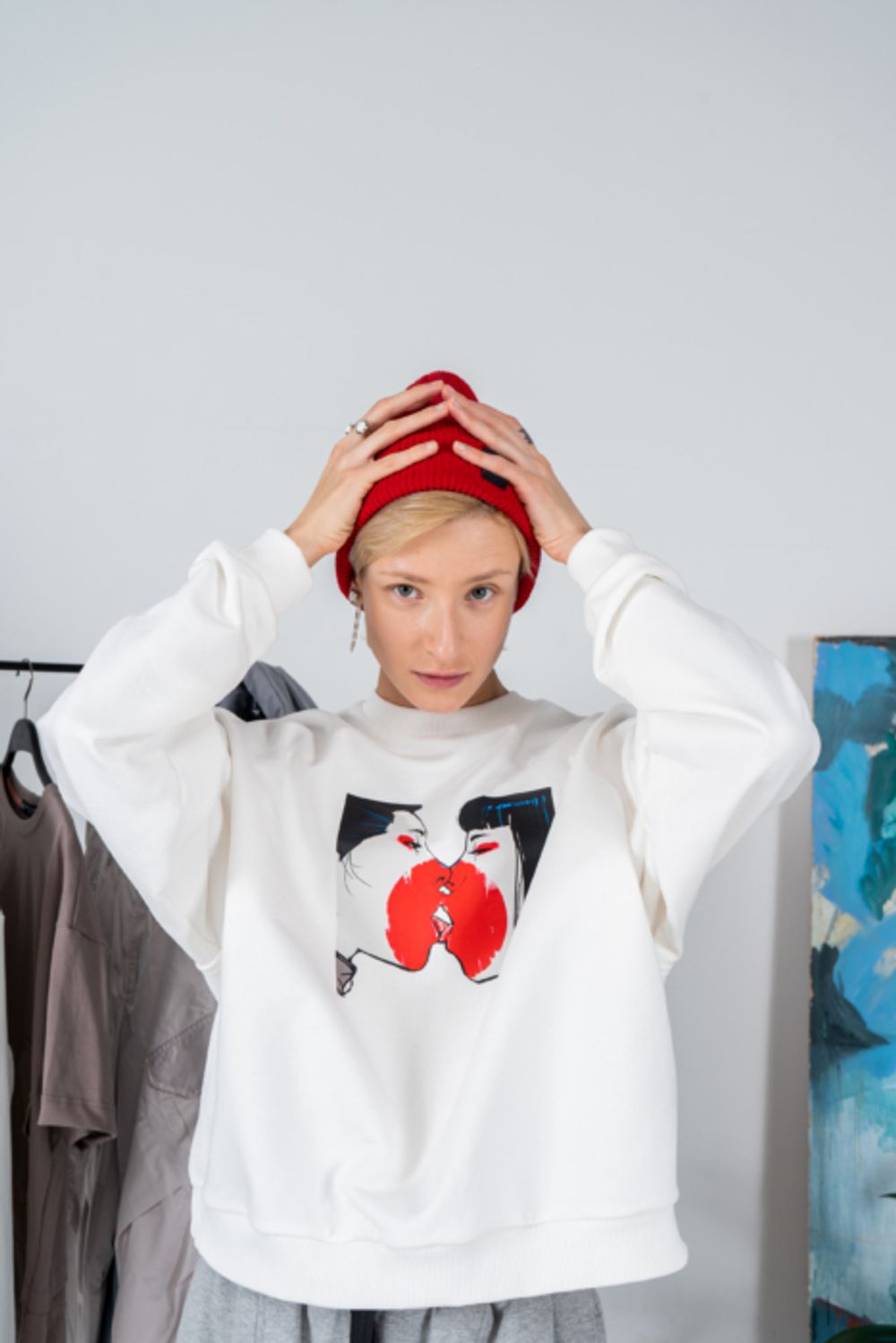 Толстовка White Crow Japan Kiss кроп белая