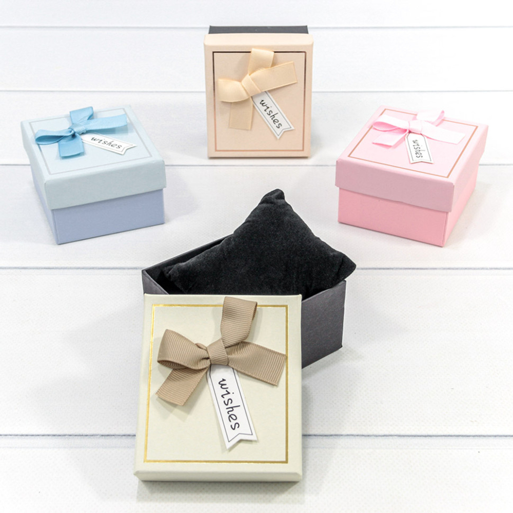 Коробка Ювелирная 8.9х7.9х5.3 см Набор 4 шт с бантиком и подушкой (Микс)