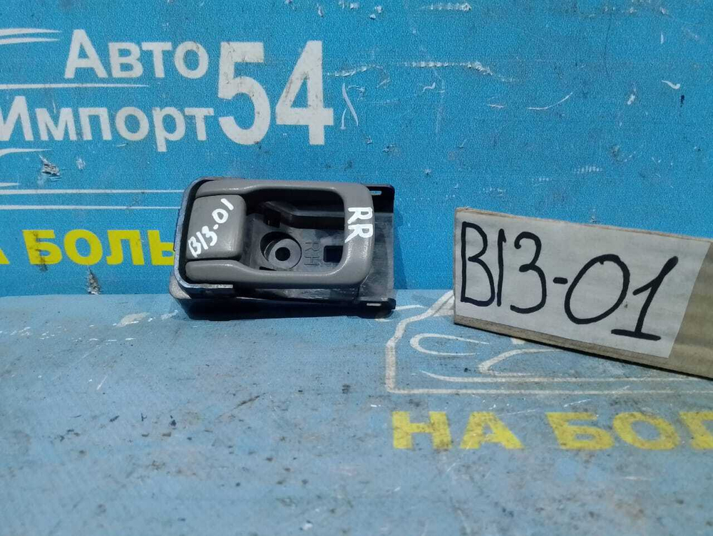 Ручка двери задней правой салонная NISSAN SUNNY 1991
