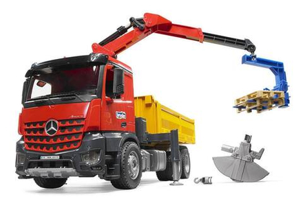 Самосвал Mercedes Benz Arocs с краном и аксессуарами BRUDER 03651