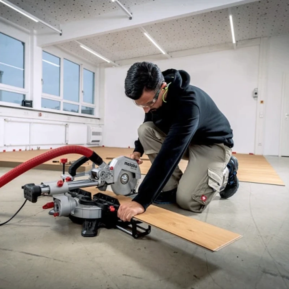 Metabo KGS 216 M пила торцовочная 613216000