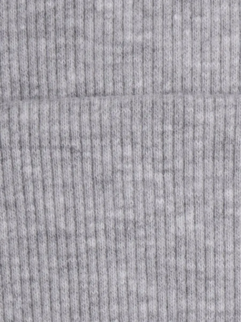 Шапка трикотажная демисезонная и снуд для детей