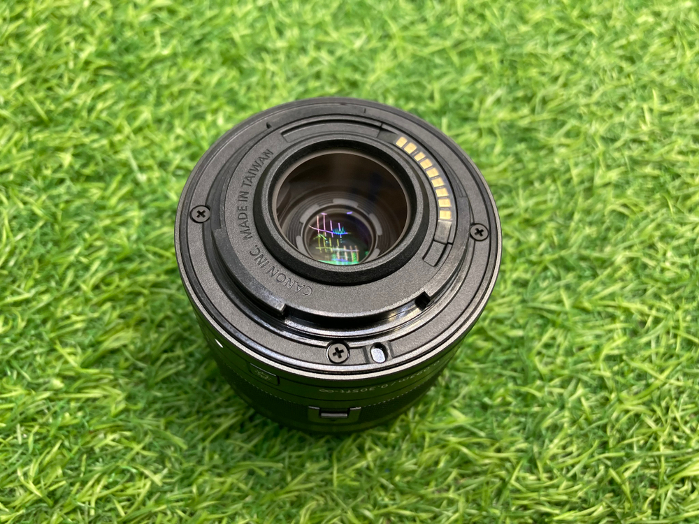 Canon EF-M 28mm 3.5 Macro IS STM