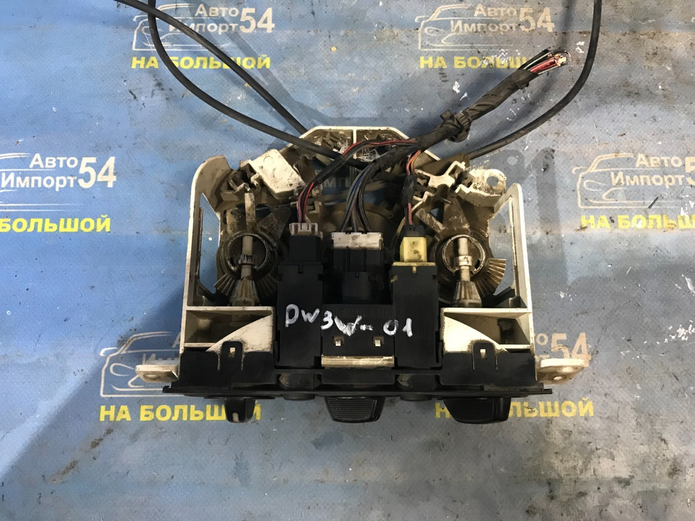 Блок управления климат-контролем MAZDA DEMIO 2001
