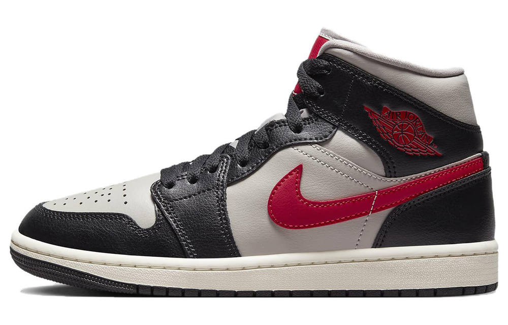Кроссовки Jordan Air Jordan 1 (Женская размерная сетка)
