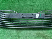 Решетка переднего бампера Toyota Camry xv70 17-21