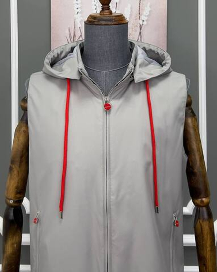 Безрукавка Kiton