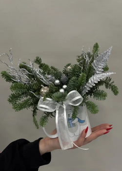 Новогодняя композиция Елка в кружке