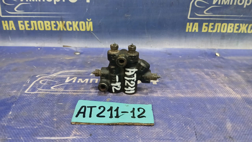 Распределитель тормозной TOYOTA CARINA 1998