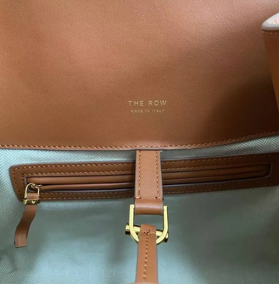 Сумка-тоут The Row Margaux с пряжкой