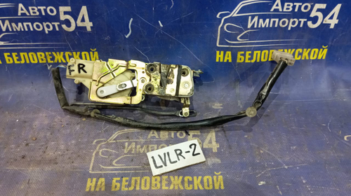 Замок двери передней правой MAZDA MPV 1996