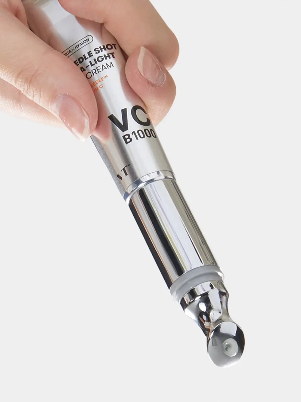 VT Cosmetics Осветляющий крем для глаз с витамином С и микроиглами Reedle Shot Vita-Light Eye Cream 15 мл