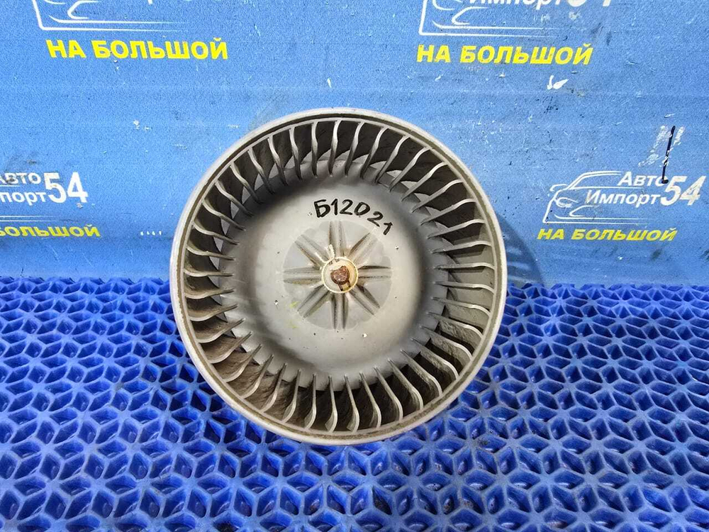Моторчик печки TOYOTA IST 2002-2007
