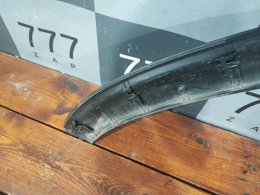 Накладка крыла переднего правого Kia Seltos 19- Б/У Оригинал 87714Q5000