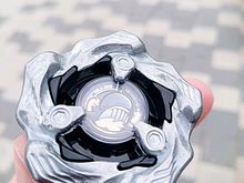 Волчок Whale Wave 4-70HN BX36.02 Такар Томи