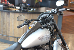 Low Rider S 114 (FXLRS), Softail Harley-Davidson 2020 Barracuda Silver