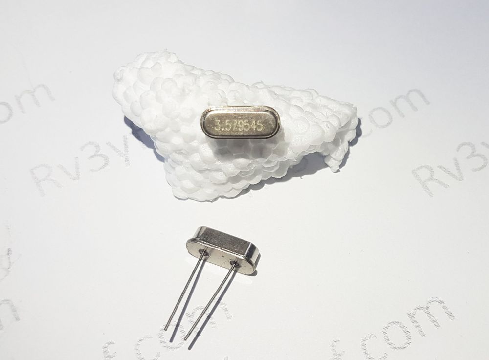 Кварц 3,579545 МГц  лодочка (HC49S)