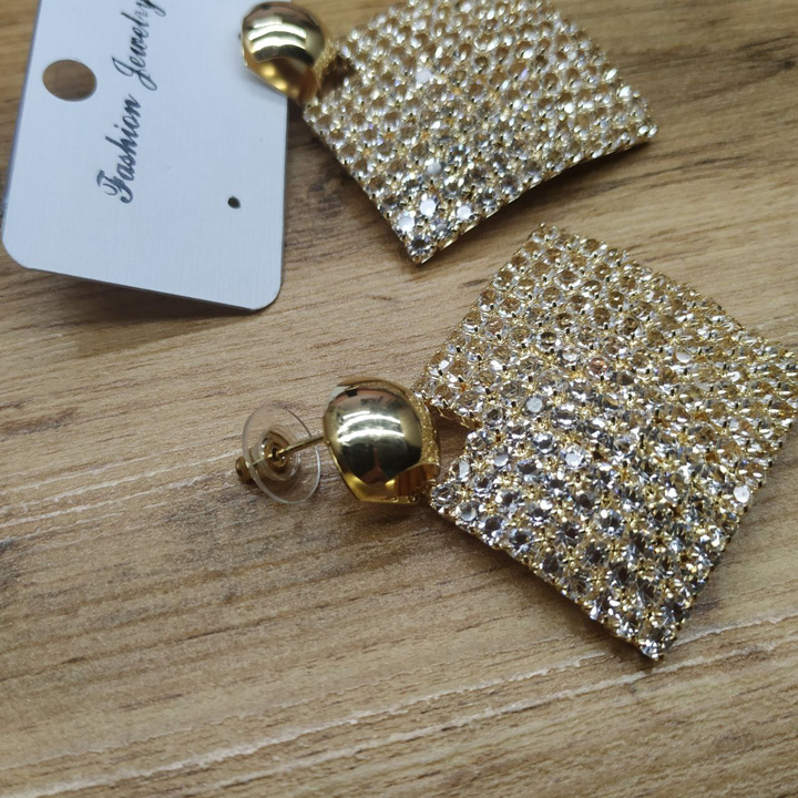 Серьги-гвоздики Royal полукруг подвеска ромб 12 х 12 кристаллов металл золотистый