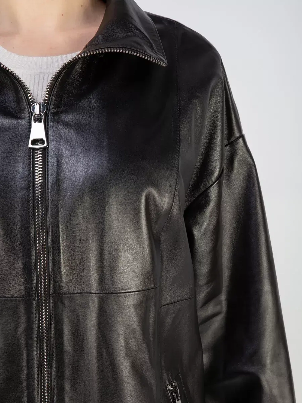 Кожаная куртка демисезонная с капюшоном