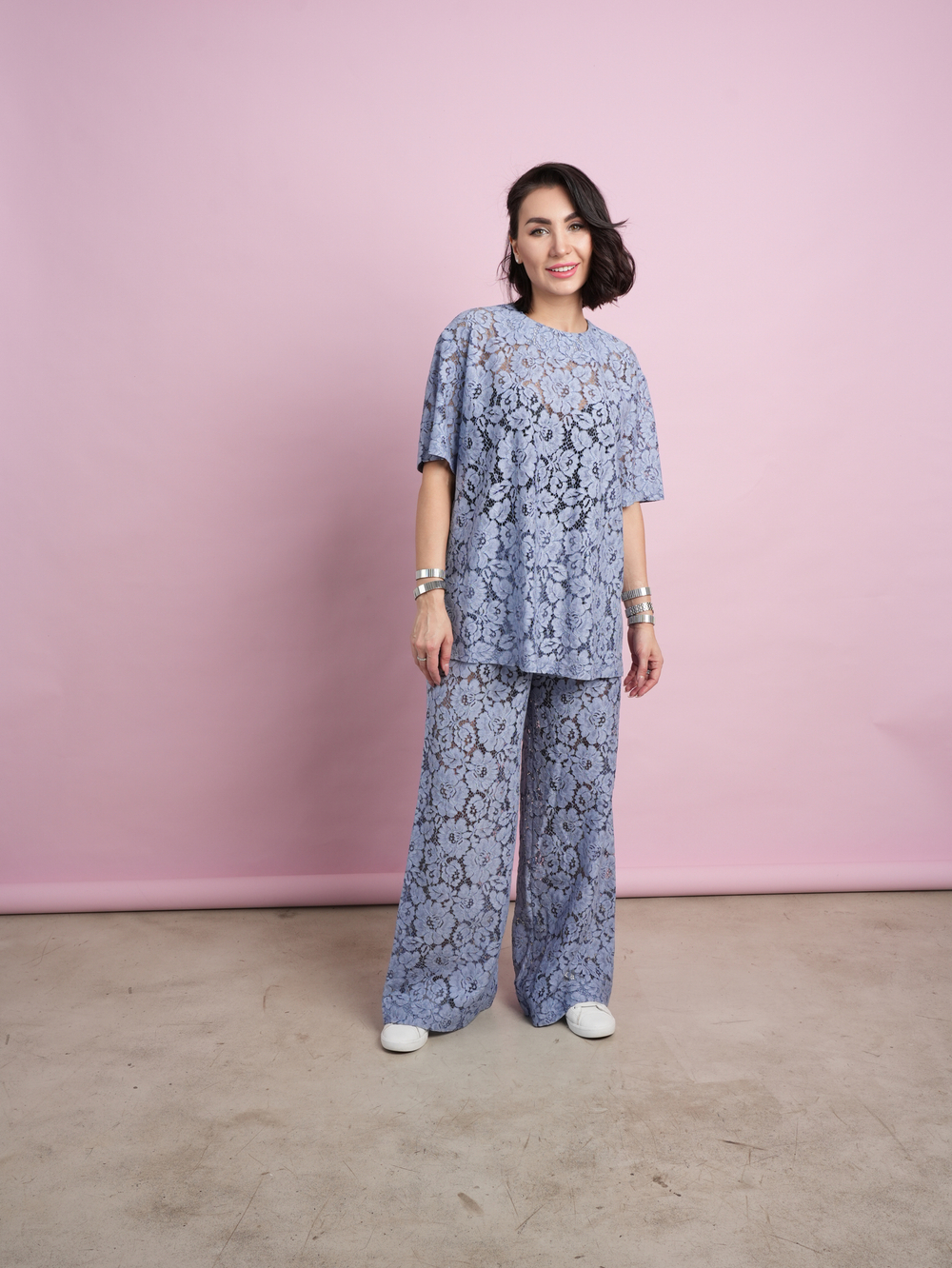 Футболка "На кружевном" в голубом оверсайз